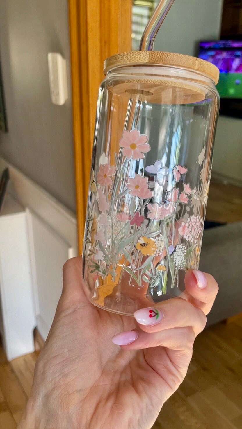 Floral 16oz Libbey Glass | UvDft | Bamboo lid & glass straw
